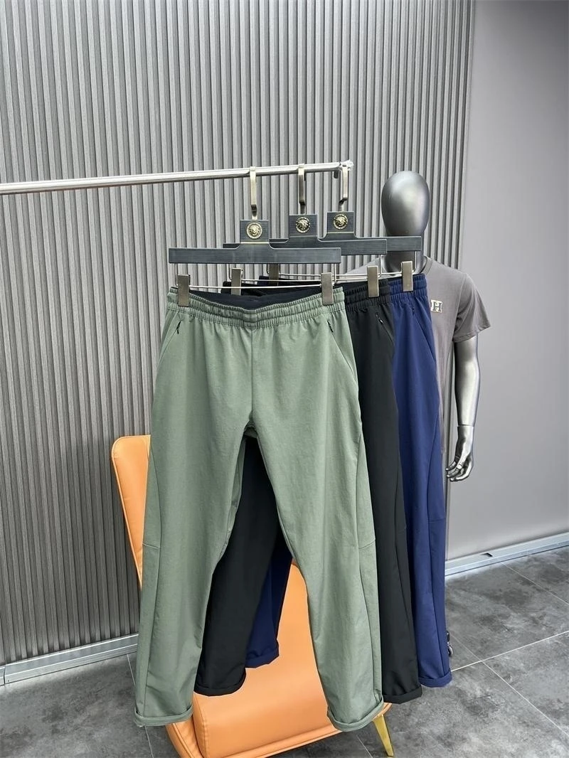 

Men's Outdoor Casual Pants Breathable Lightweight Comfortable Elastic 3D Tailoring Spring Summer Pampa& Brand