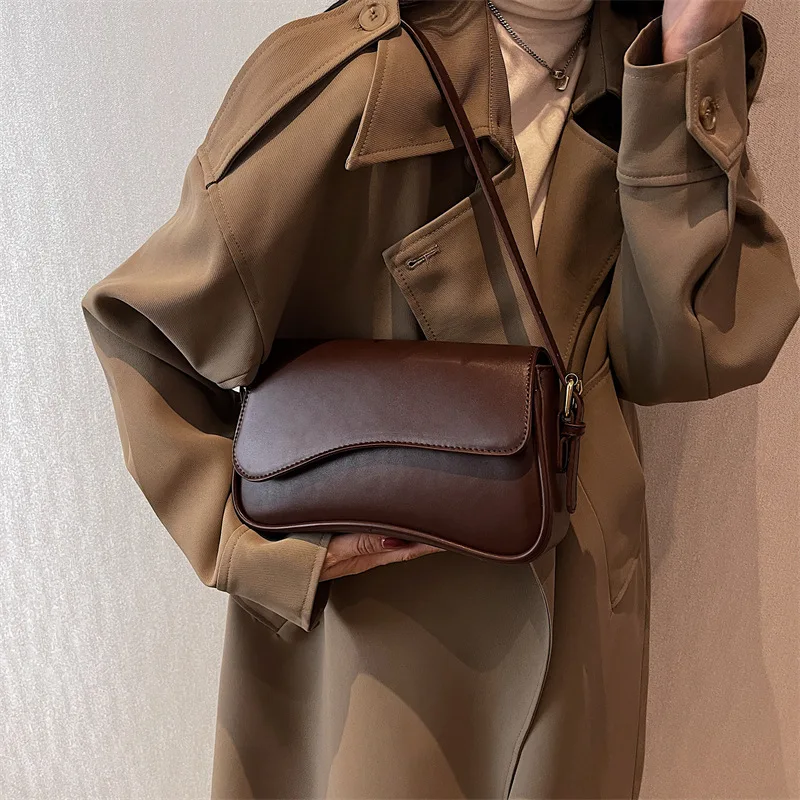 2025 빈티지 소프트 가죽 언더암 백, 여성용 니치 숄더백, 시크한 크로스바디 토트백, 다용도 데이투나이트 백