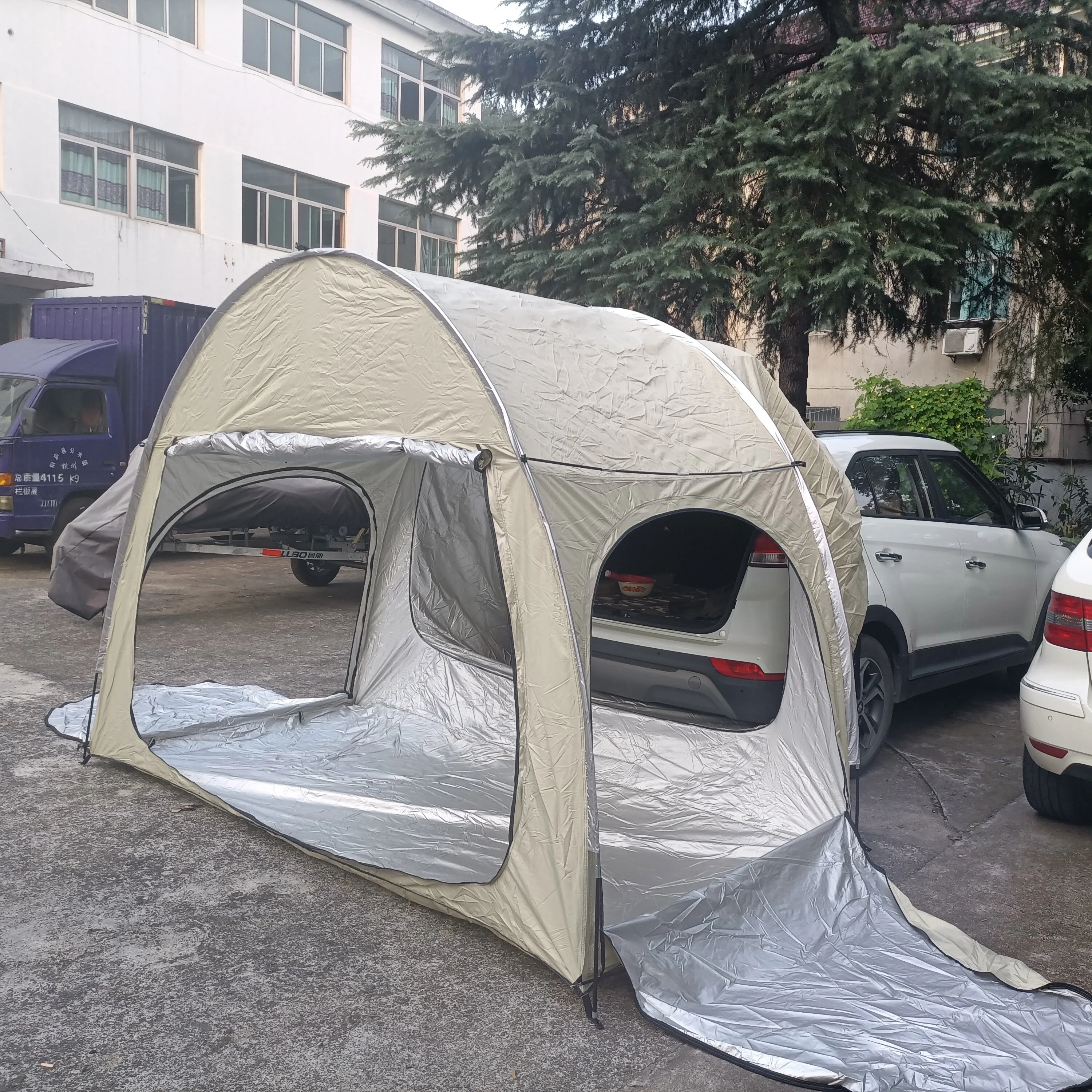 

Rear Car Tent with Big Doors, Family SUV Camping Tent with Floor, Hatchback Tent, Fit for Most Vehicles, CZX-691