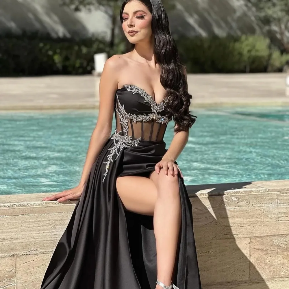 Gorgeous Sexy Black Ball Gown Crystal Sweetheart Evening Gown Illusion Bustier Sediment Formal Red Carpet Long Special Occasion