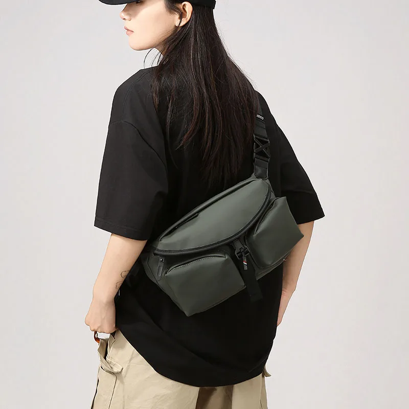 

Unisex Urban Tech Chest Crossbody Bag | Large Capacity, Minimalist Design | Outdoor Cycling & Casual Use