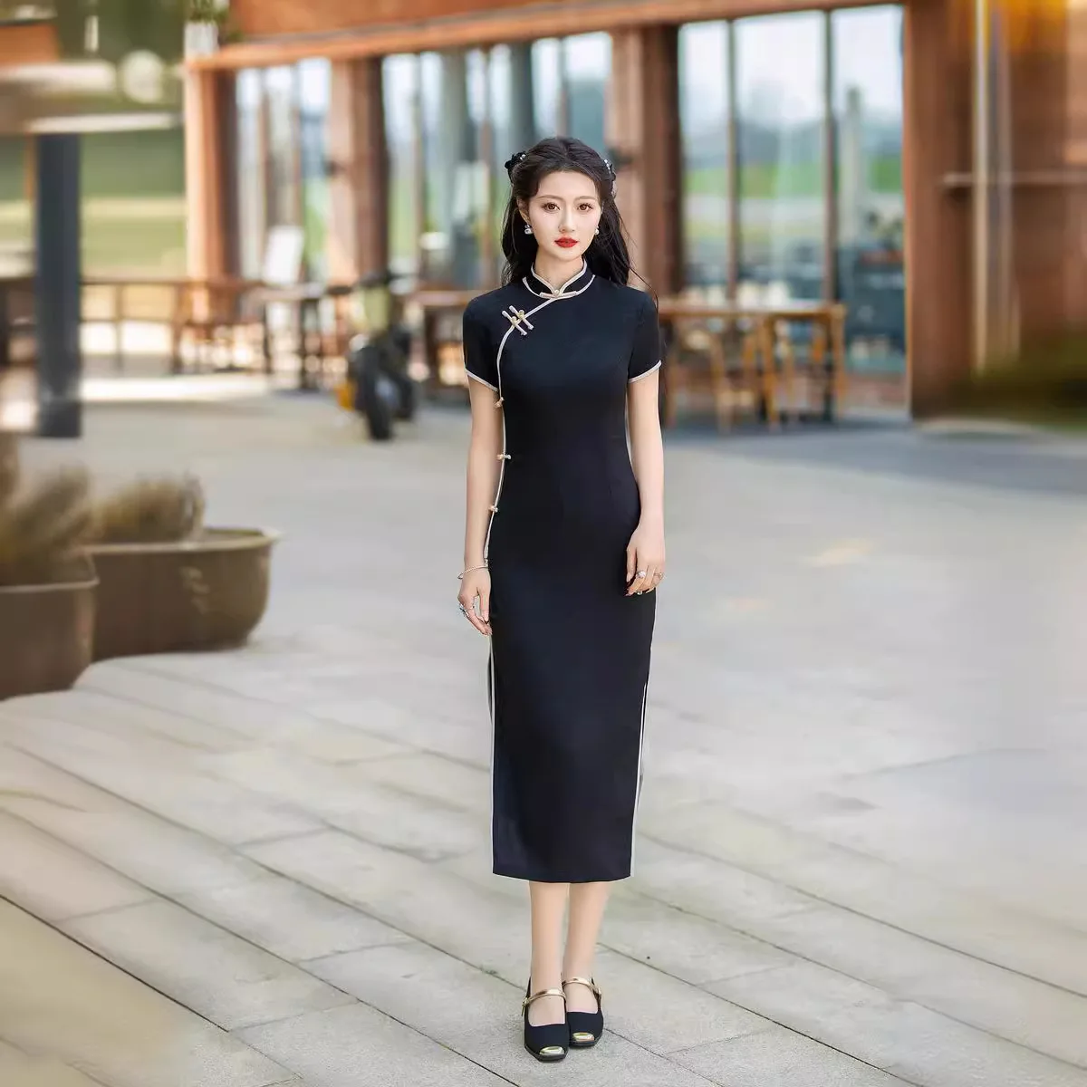 ผู้หญิง Jacquard ซาติน Cheongsam ฤดูร้อนแขนสั้น Qipao เซ็กซี่ Slim Vestidos Elegant สไตล์จีน