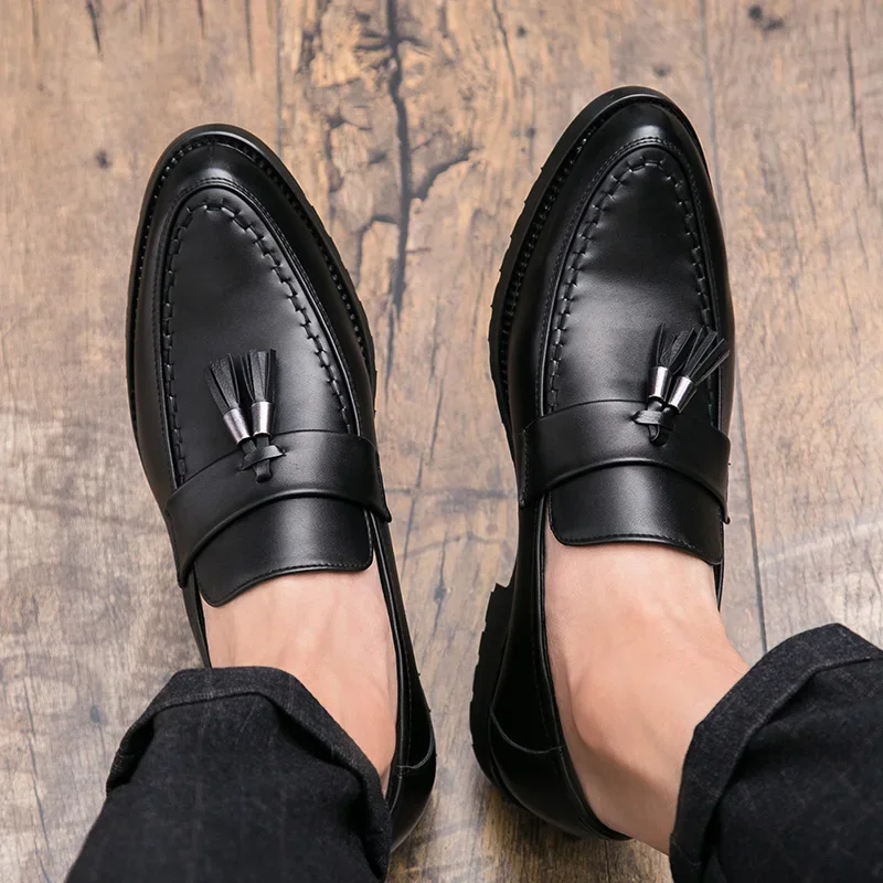 Men Tassel Loafers Leather Formal Shoes slip on Elegant Dress Shoe Simple Slip On Man Casual wedding party Shoes men Footwear