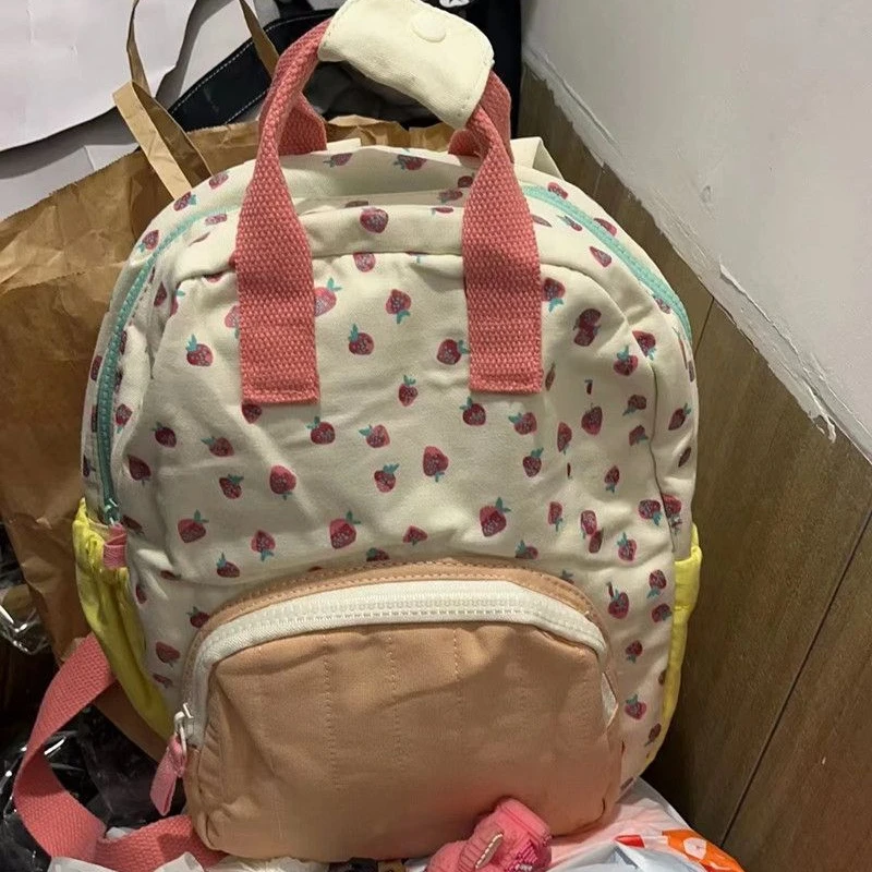 Mochila de lona de fresa para niña, mochila de dopamina con forma de corazón, bloque de Color, bonita mochila de viaje de ocio