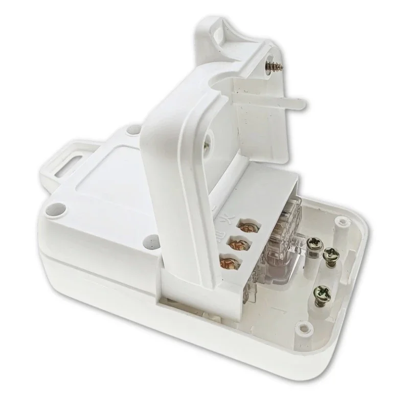 China 10A 16A Surface Wall Mount Outlet Socket With Main Power Switch AC250V 4000Watts For Air Con Water Heater