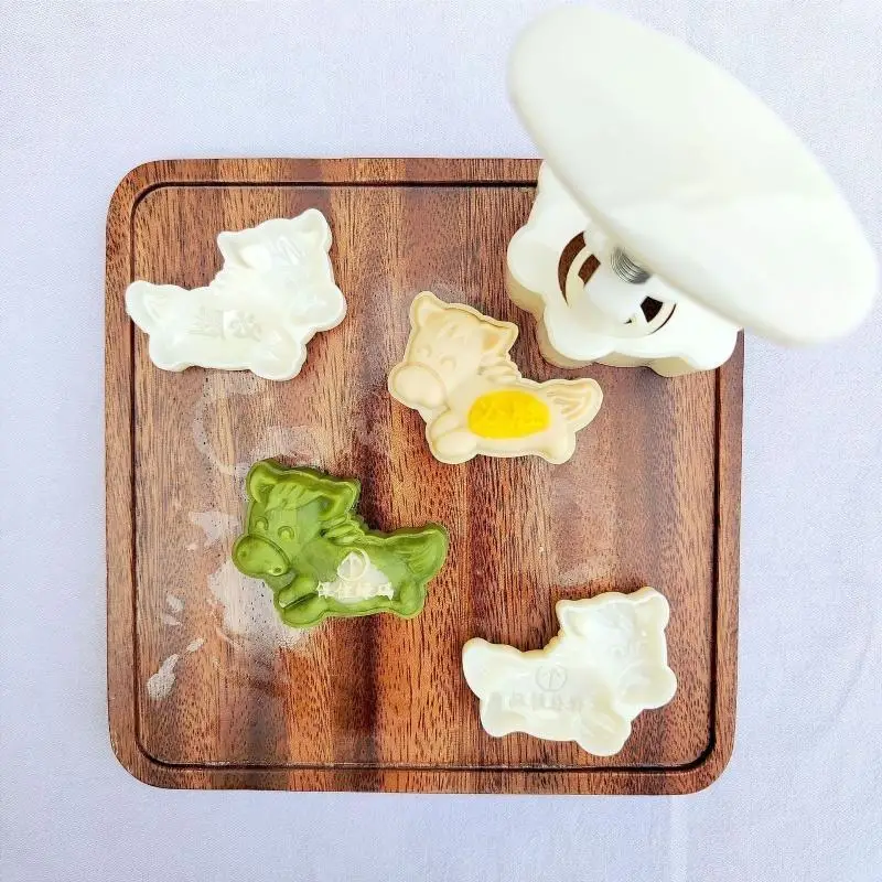 

G6KF 50g Plastic Material Mooncake Molds Stamp Moon Cake Molds Cartoon Horse Shaped DIY Baking Moulds for Mid-Autumn Festival