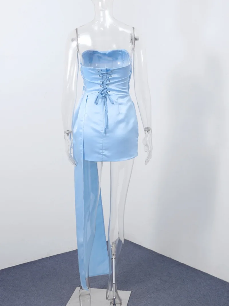 Elegancka Sukienka Bez Ramiączek z Satyny z Perłami Damska Seksowna Plisowana Jasnoniebieska Mini Sukienka Bez Pleców Vestidos Letnia Nowa Sukienka Wieczorowa Damska B8SQ