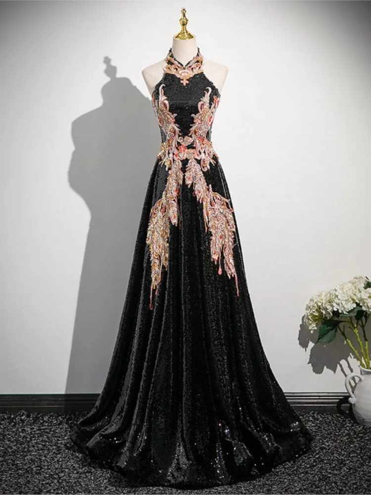 

New light luxury and niche style vocal art examination performance host chorus dress