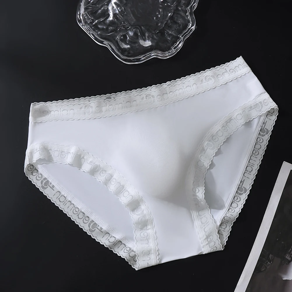 Ultra-thin Seamless Ice Silk Men\'s Briefs Underwear with Lace 3D Bulge Pouch Breathable Low Waist Cut for Comfortable Wear