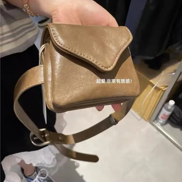 

Fashionable Waist Bag Key Coin Pouch Decorative Belt Shape Design Korean Style Saddle Bag for Young Casual Use