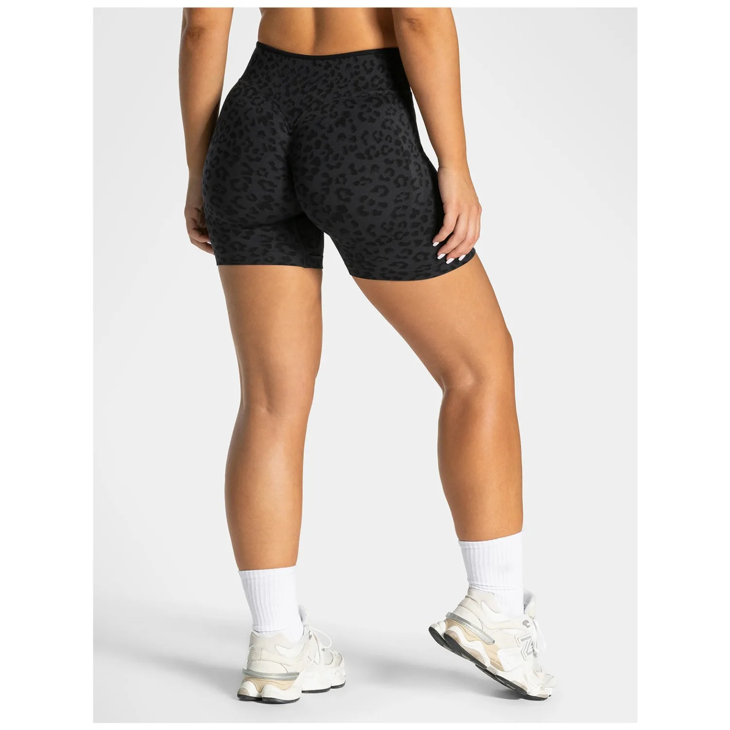 Sommer Damen Nahtlose Sportshorts mit Leopardenmuster Weißer Rand Kontrastierende Hochtaillierte Leggings Gym Yoga Übungs-Sportshorts – Detail 11