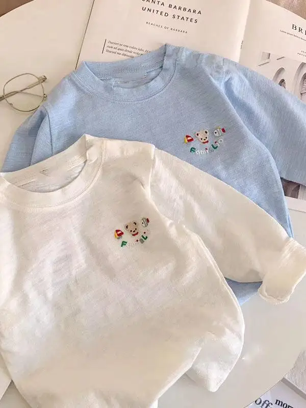 

Модная детская футболка с длинным рукавом для мальчиков, однотонная, базовый слой, осенняя новинка, простой дизайн, детская модная футболка