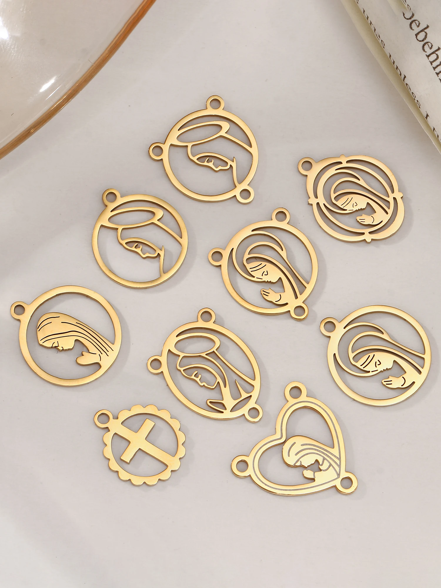 5 pièces de breloques connecteurs Vierge Marie en acier inoxydable, exquis, à 3 trous, pendentifs Our Lady pour la fabrication de colliers et bracelets DIY