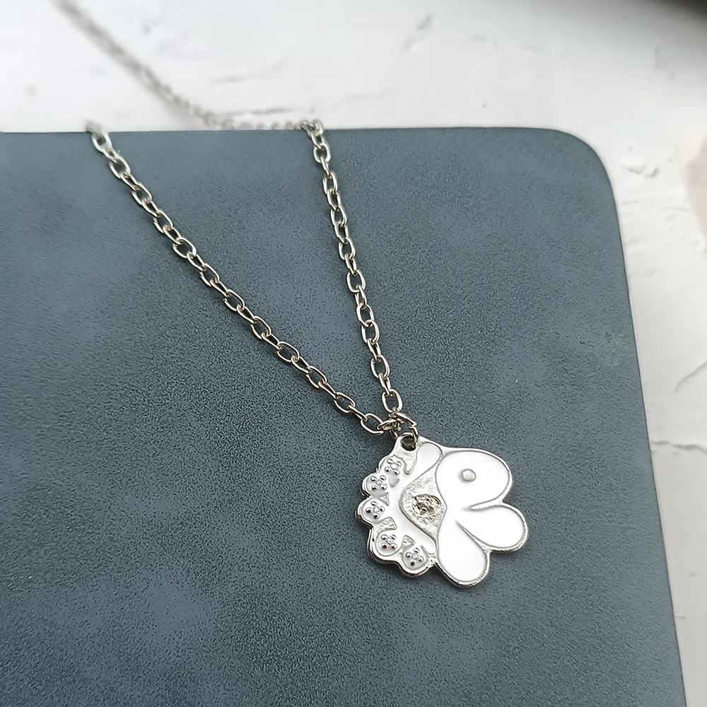 High Quality Unique Design Pendant Necklace Fan Support Merch Versatile Clavicle Chain Jewelry For Women