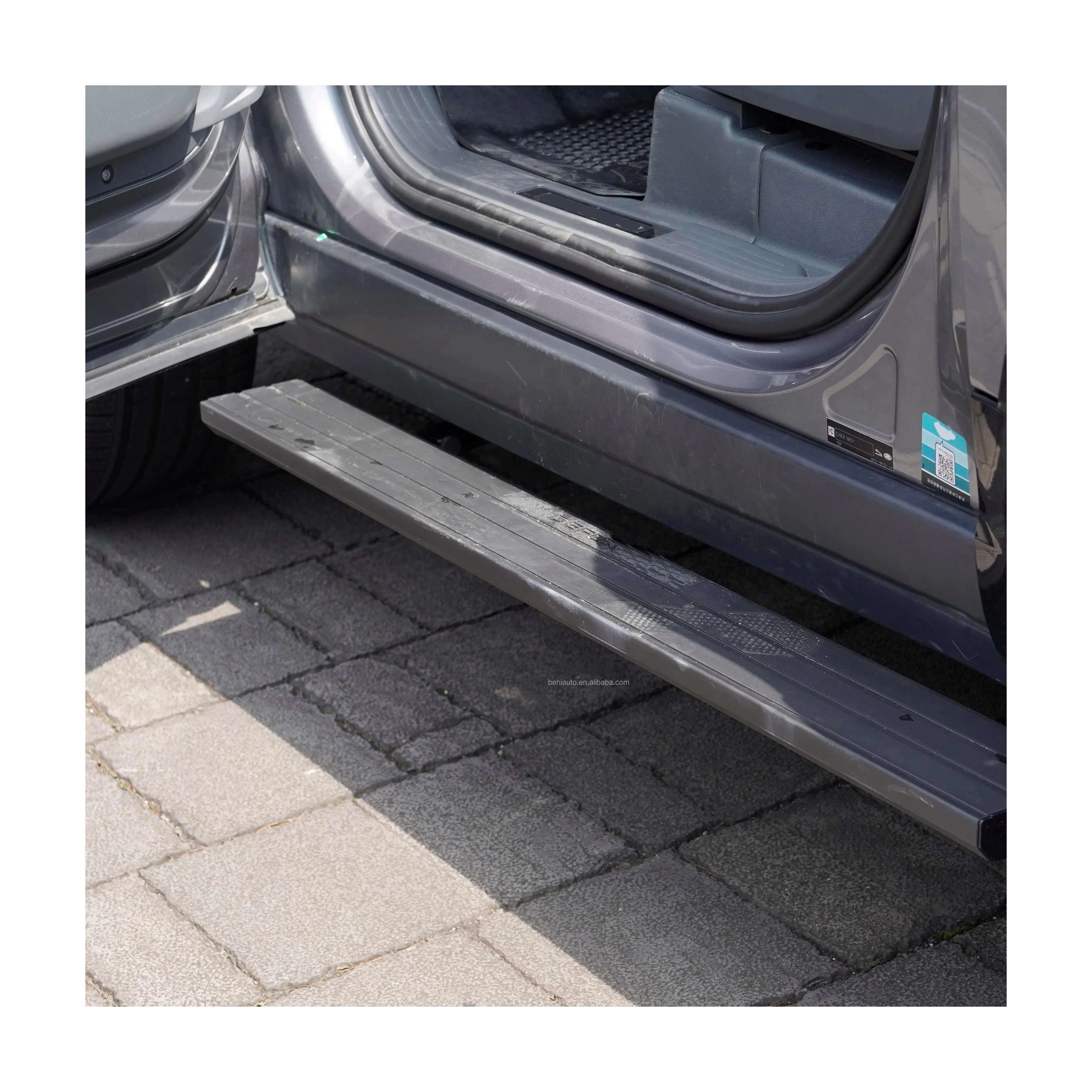 

2021-2023Year Defender 90/110 Electric Running Board Car Side Step for Defender Auto Running Board Side Pedal Accessories Parts
