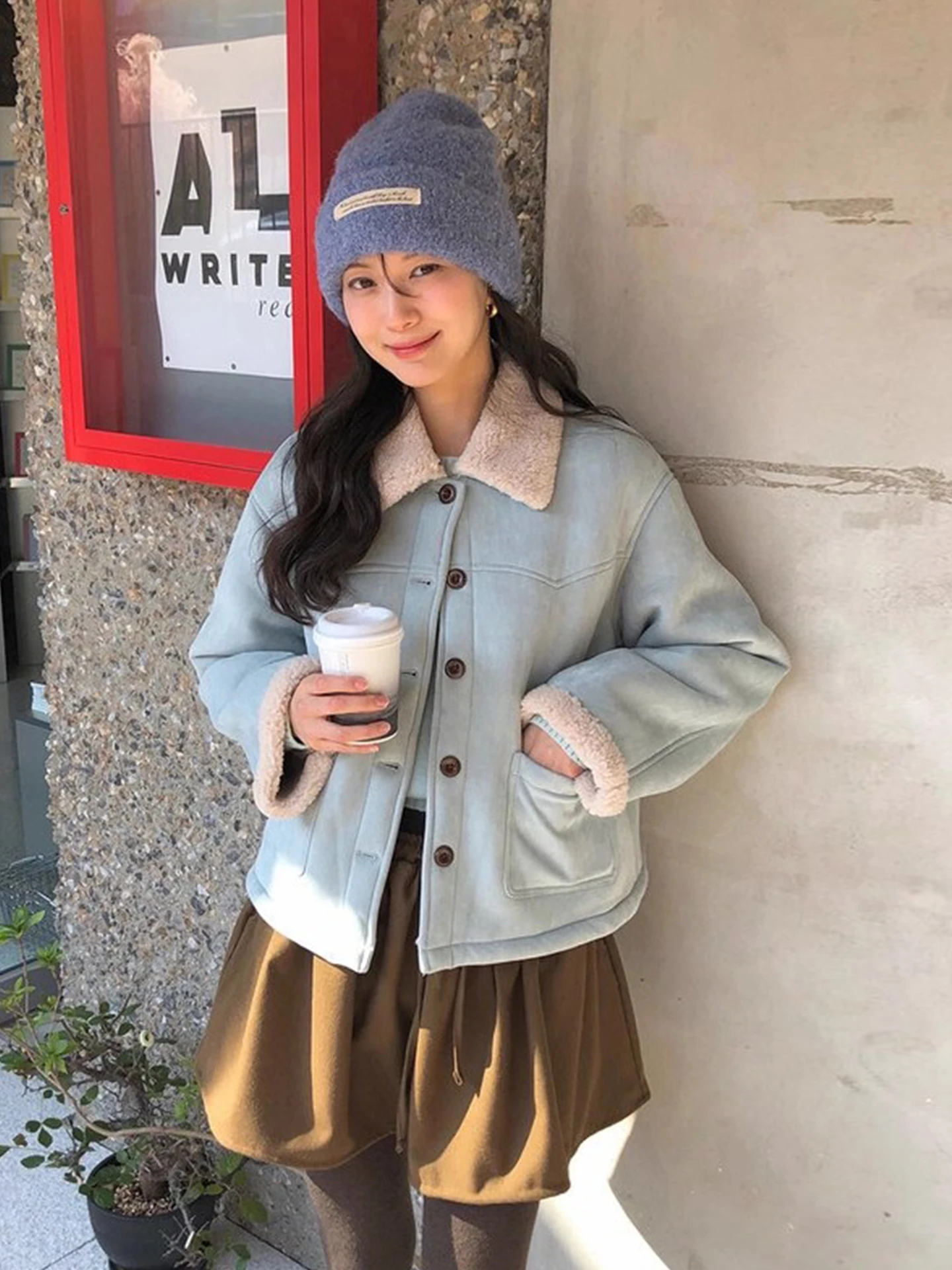 

Женская замшевая кожаная куртка из меха ягненка, новинка зимы 202, универсальное мягкое ветровое пальто из кожи и меха