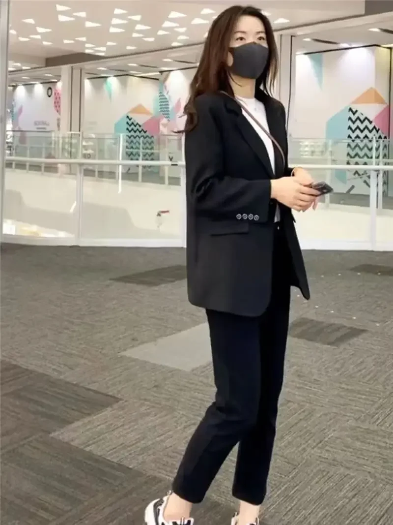 

Design Temperament and High-end Suit Top Small Casual Suit Jacket for Women with a Sense of