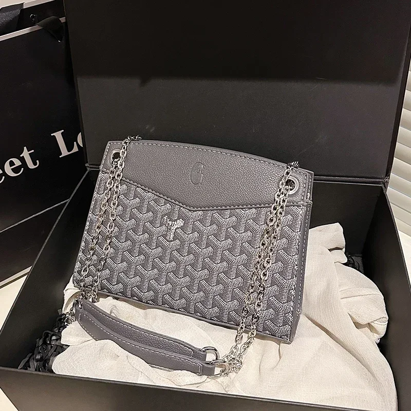 

Famous Paris Inspired Tote Bag - Modern Style Designer Ladies' Crossbody Bag With Premium Leather And Letter Logo Detailing