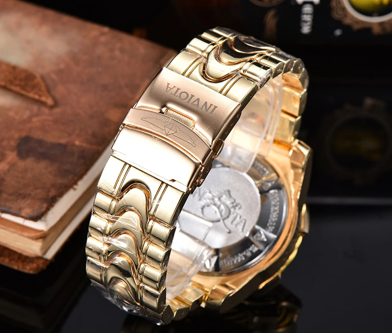 New Fashion Three Eyes Circle Design Personalized Large Dial Steel Band Sports Wristwatch with Dominant Outgoing Style