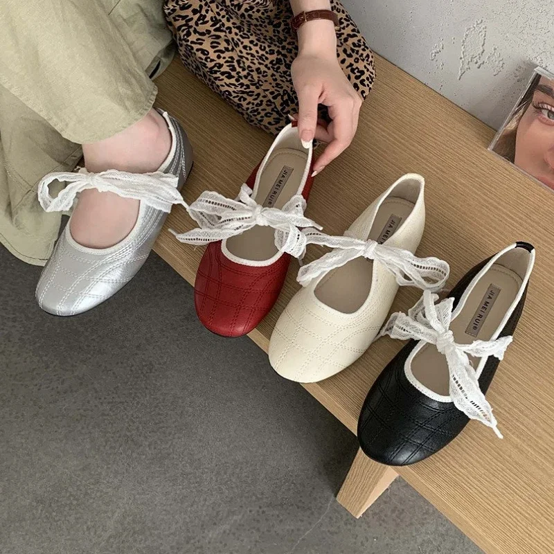 

Серебристая брендовая дизайнерская женская обувь с узлом-бабочкой, новинка 2024, лаконичные повседневные туфли на плоской подошве, удобные модные женские балетки с круглым носком