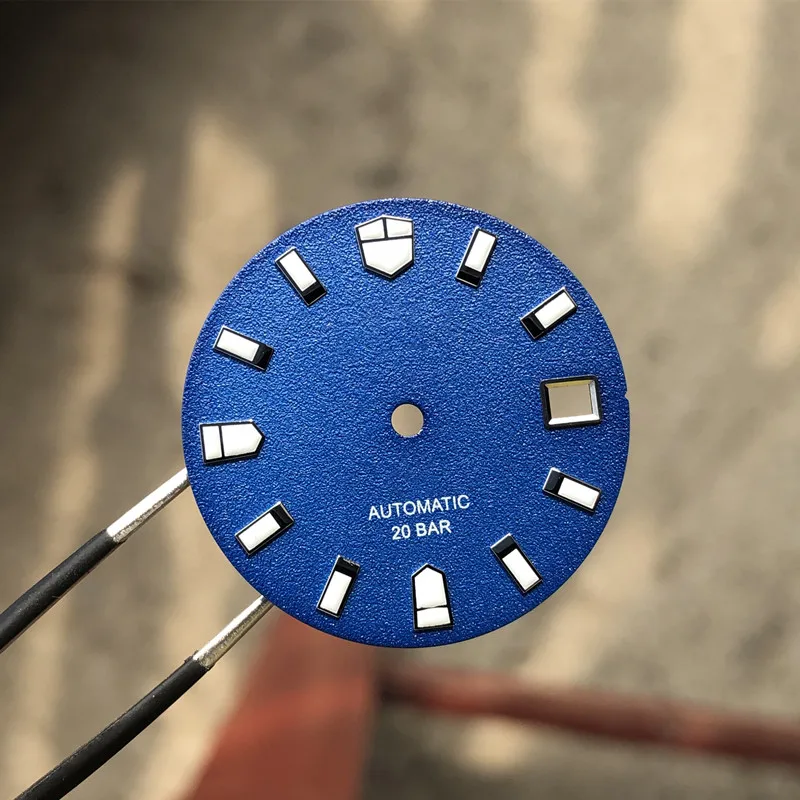 

customized Z20 Watch accessories NH35 dial suitable for Japanese NH35 movement super green luminous shield style