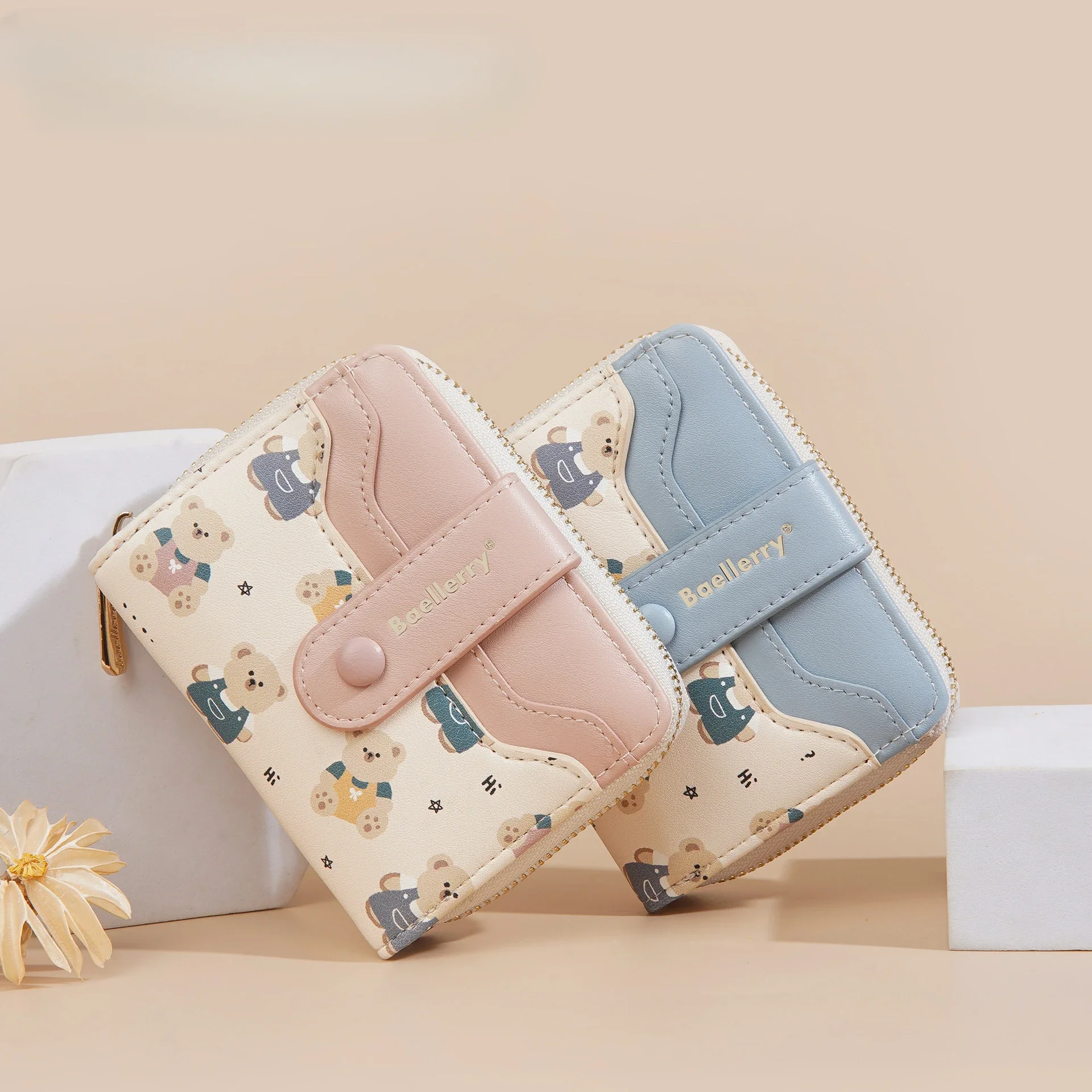 

Kawaii женский кошелек на молнии с милой пряжкой в виде медведя, короткий кошелек для монет, два раза, магазин карт, квадратный кошелек для девочек