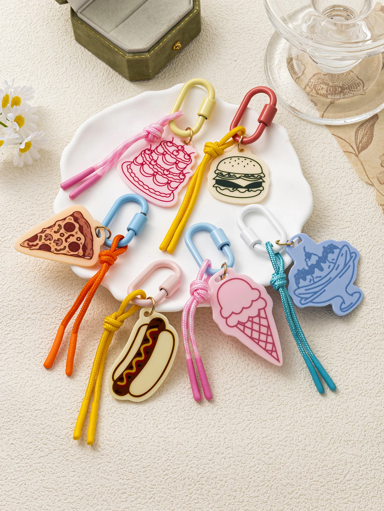 Neue, lustige und beliebte Lebensmittel-Serie: Hot Dog, Burger, Pizza, Kuchen, DIY-Schlüsselanhänger-Charms für Schmuck. – Detail 2