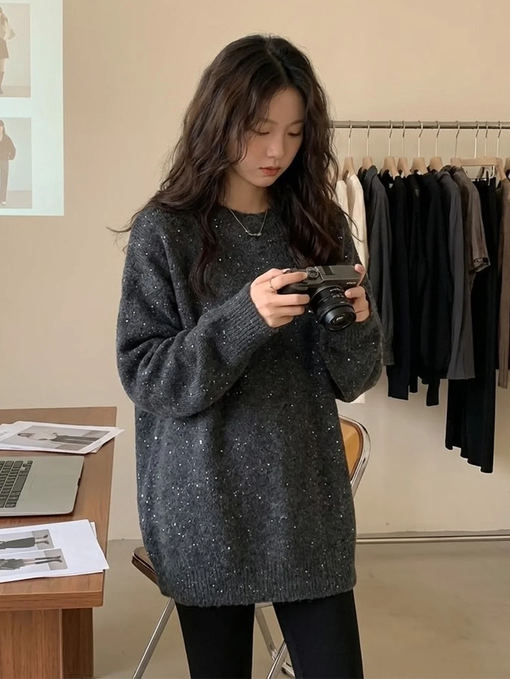 

Новый женский вязаный свитер свободного кроя средней длины, повседневный, комфортный, весенний, в французском стиле, свободный топ