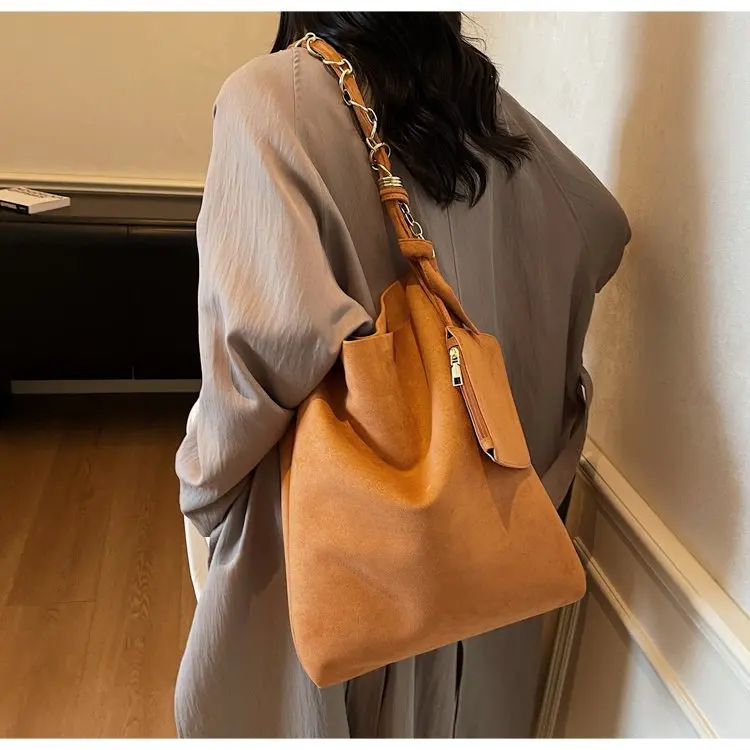 

Новая магнитная пряжка 457, один размер подходит для всех, модная и повседневная сумка-мессенджер большой вместимости, универсальная сумка на одно плечо для поездок на работу