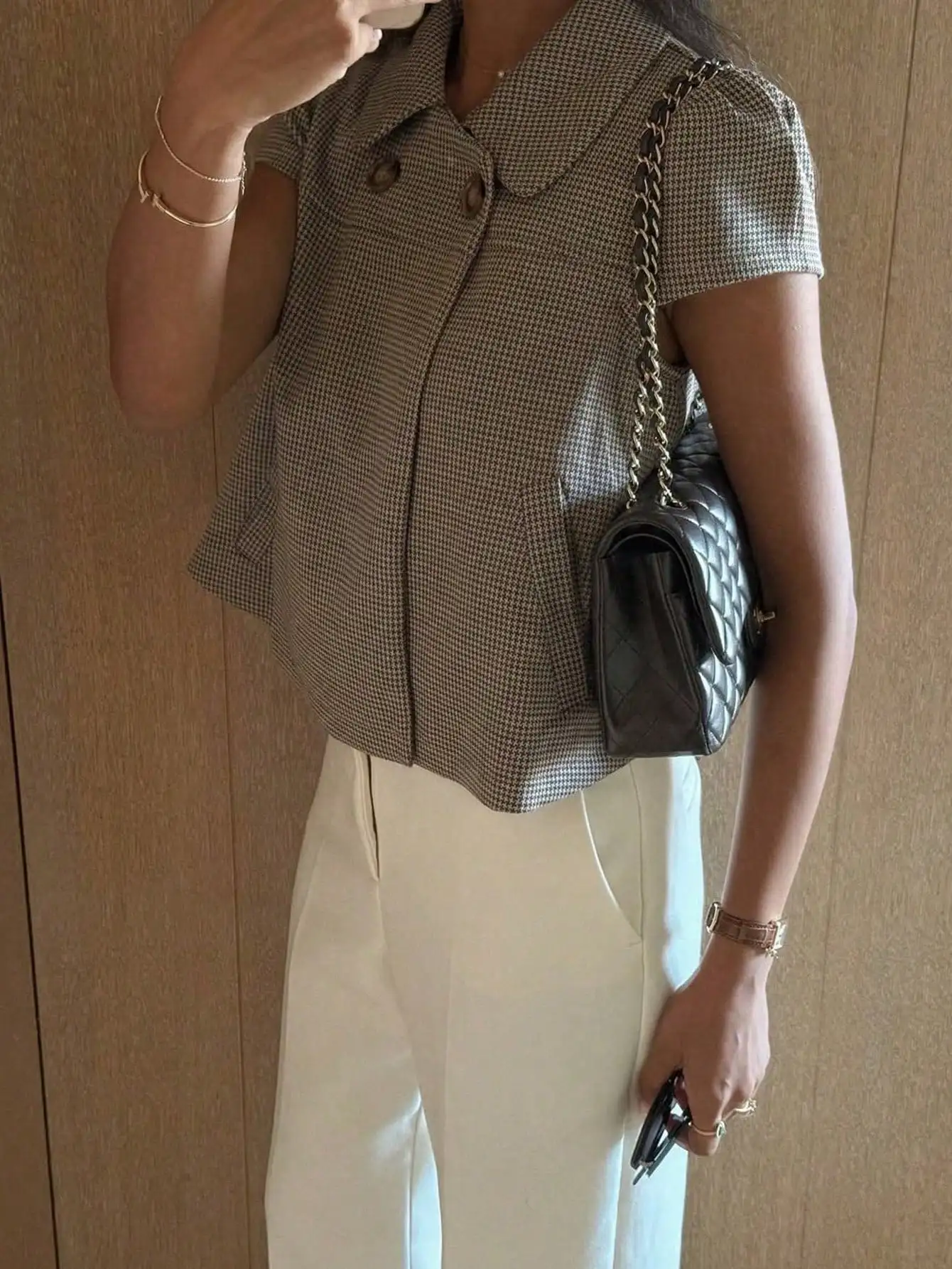 

Women's Houndstooth Short Sleeve Shirt With Peter Pan Collar And Puff Sleeves