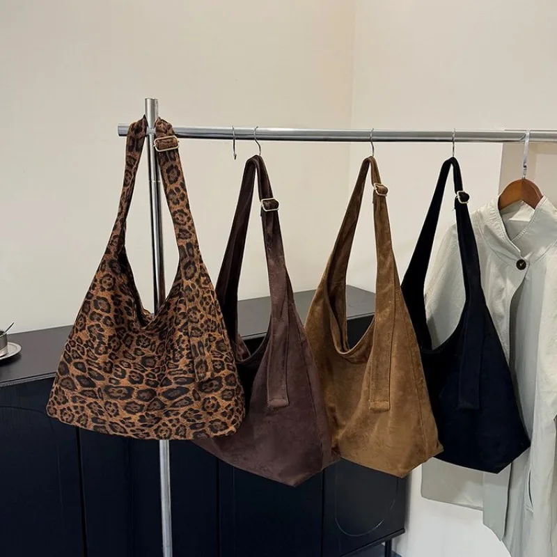 

Structured Office Diaper Bag Handbag Backpack Subway Ride Exquisite Sleek Sophisticated Functional Stylish Organized