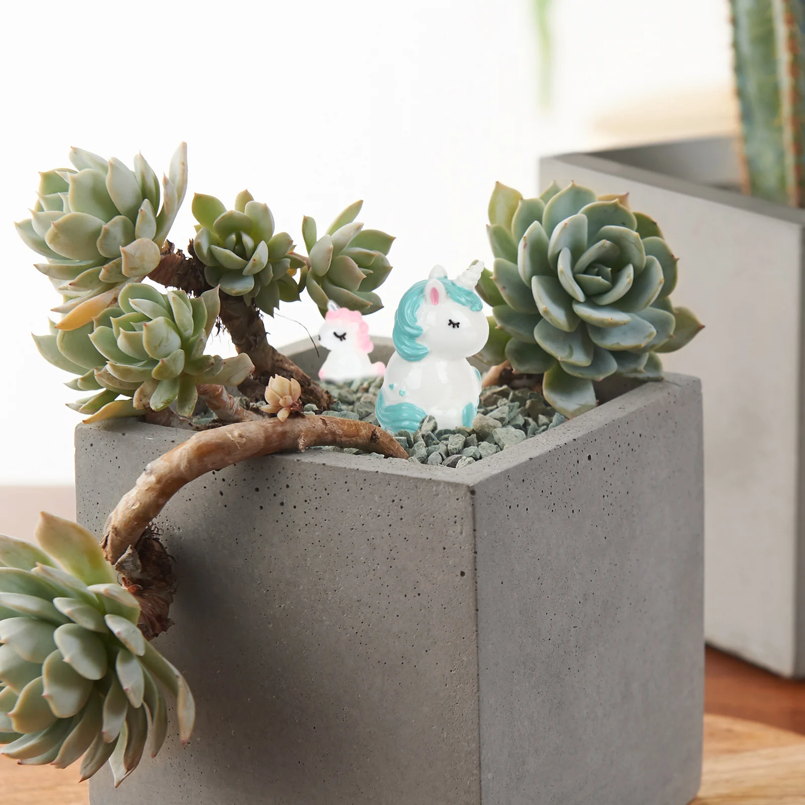 

6Pcs Mini Unicorn Resin Crafts Lifelike Small Size Cute Home Office Car Decor Adorable Colorful Micro Landscape Bonsai