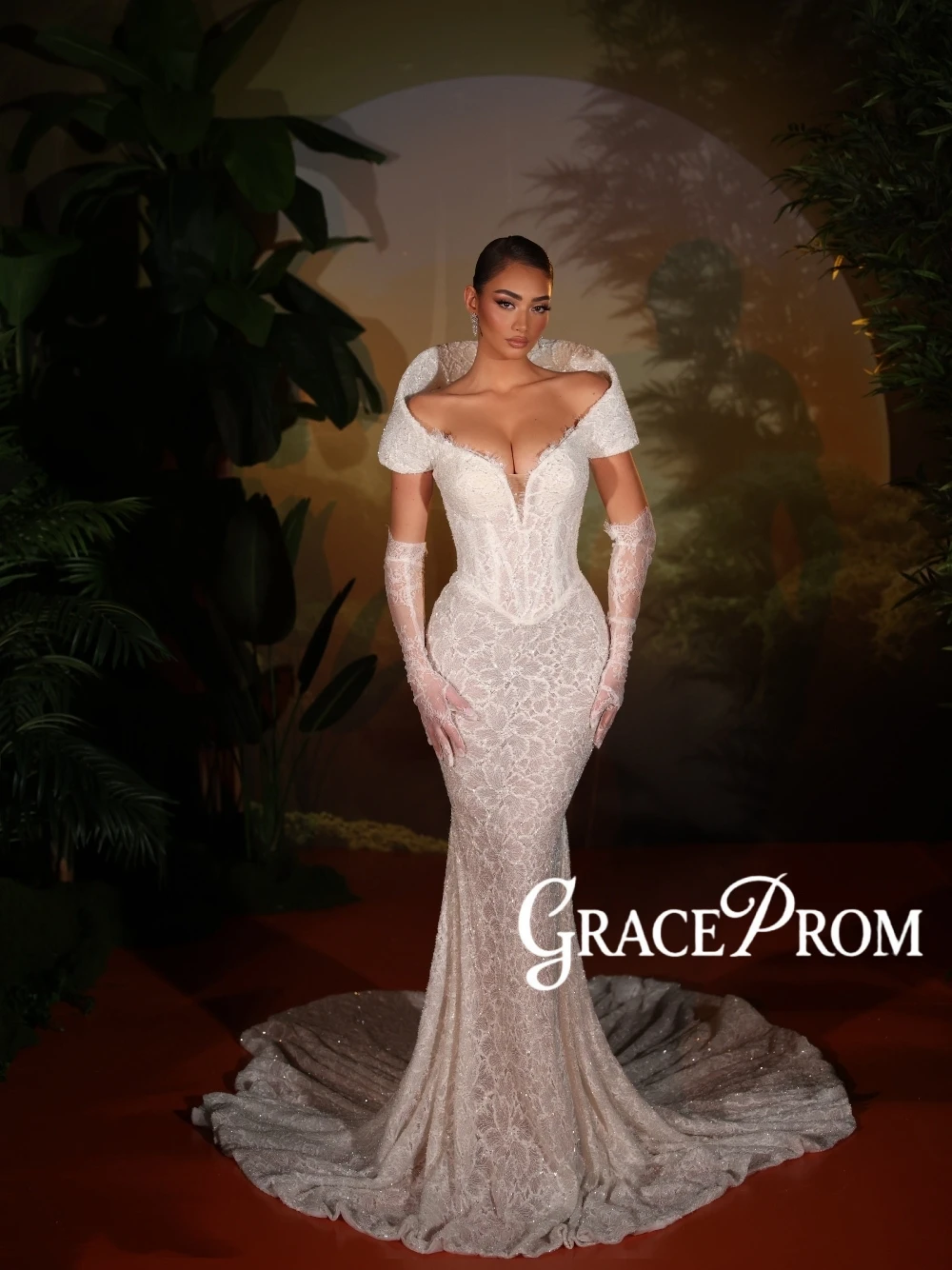 Abito da sposa formale a sirena di lusso Abito da sposa sexy in pizzo floreale con scollo a V profondo e spalle scoperte Abito da sposa lucido alla moda personalizzato