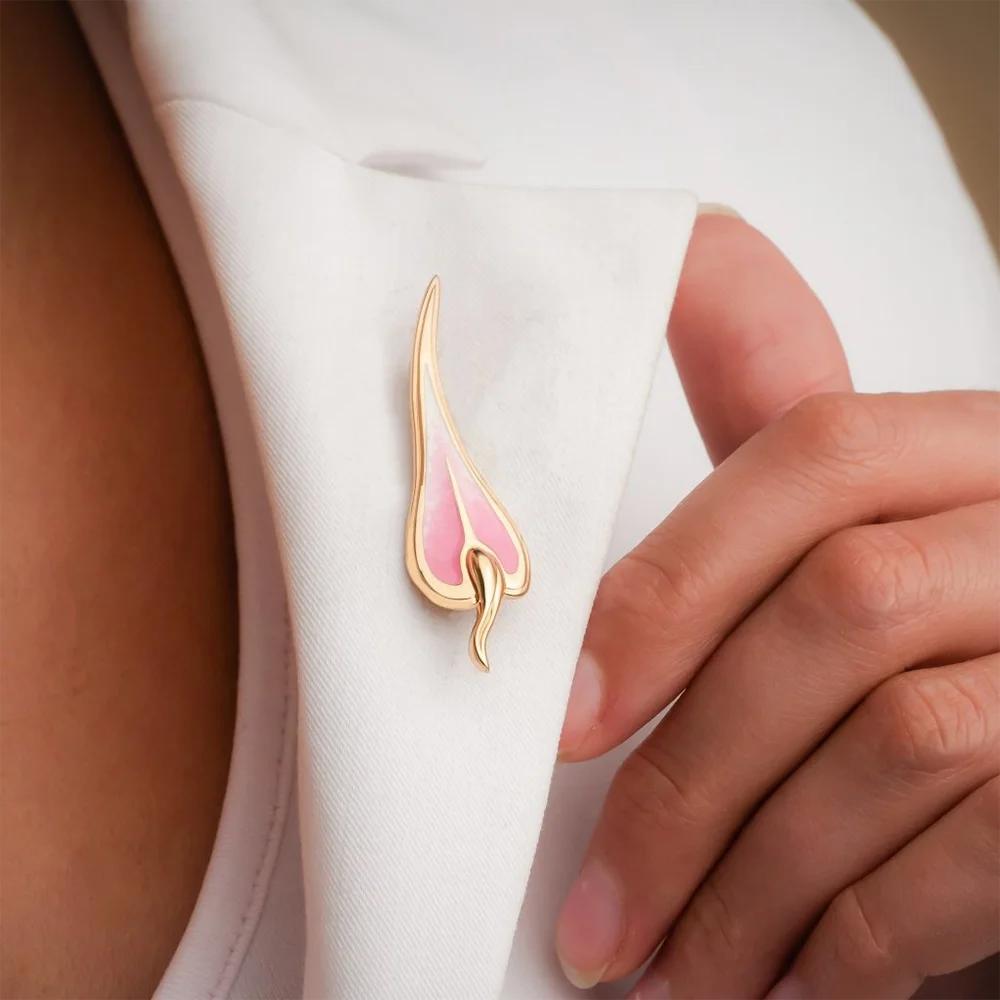 Hanreshe Creative Medical Hair Follicle Enamel Brooch Pins Cute Dermatology Lapel Badge Gift Jewelry for Doctors Nurses