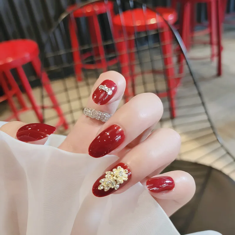 24Pcs Medium Length Style Fake Nails Stickers Many Sizes Can Be Trimmed And Filed Fake Nails For Nail Beginners