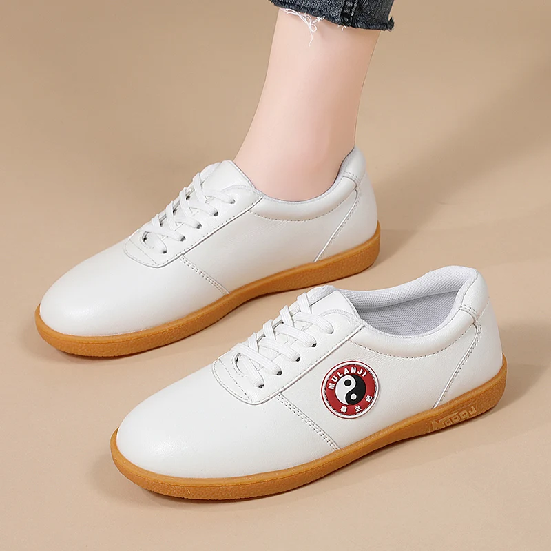 Hot-selling Summer New Arrivals Unisex Breathable Martial Arts Shoes Tai Chi Sports Shoes Non-slip Martial Arts Training Shoes