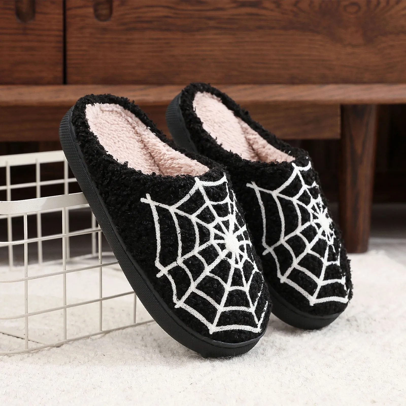 Halloween Style Fashion Personality Cotton Slippers Male and Female Home Winter Skull Screaming Smiley Big Size Shoes pantofle