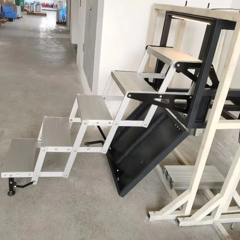ملحقات RV RV Step 5 خطوة يدوية/كهربائية قابلة للطي مع صمام ثنائي باعث للضوء وأقدام دعم مزدوجة قابلة للتعديل