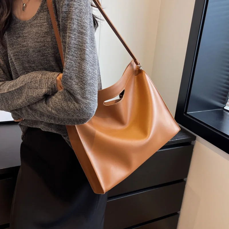 Large capacity women\'s bag Soft leather computer handbag Luxury big square Single Shoulder Crossbody bag High quality women bags