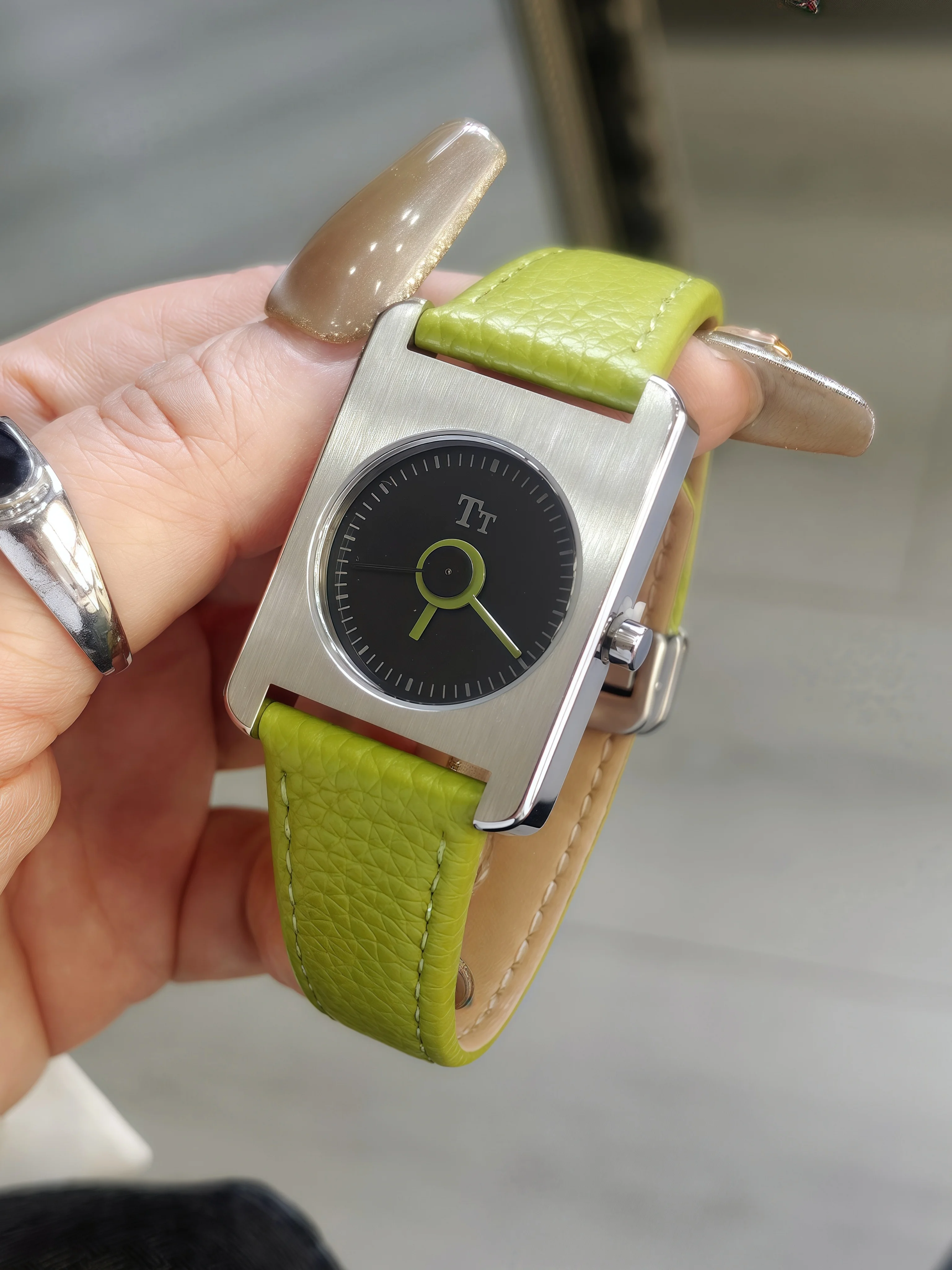 Exquisite Women'S Wristwatch, Square Design, Color-Blocked Leather Quartz Watch, New Style, High-Quality Women'S Wristwatch.
