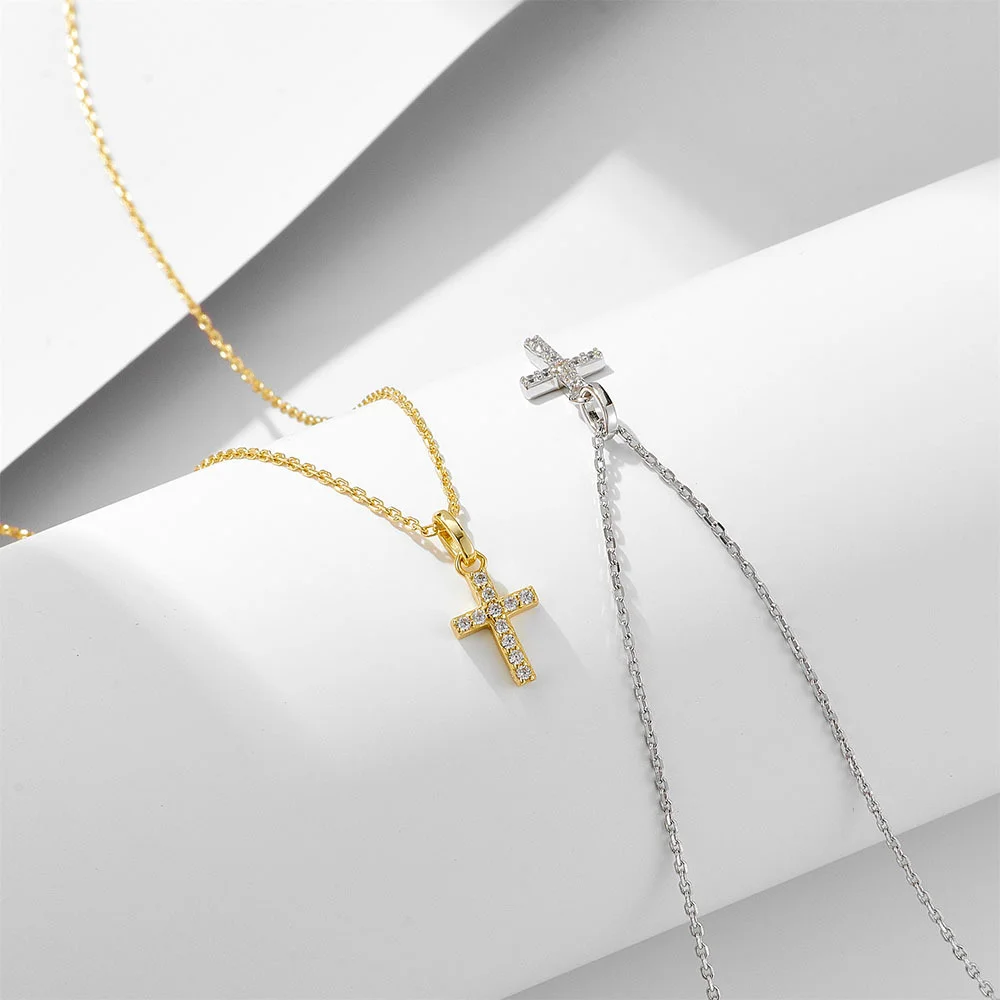 

European American Sterling Silver Niche Necklace, Zircon Cross, Minimalist INS Style High-End Collarbone Chain for Women