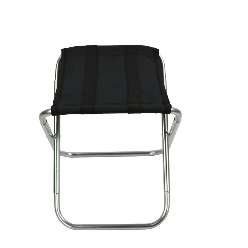 

Middle Size Silver Outdoor Folding Chair Heavy Duty Oxford Cloth Portable Lightweight Easy Carry No Assembly Needed for Camping