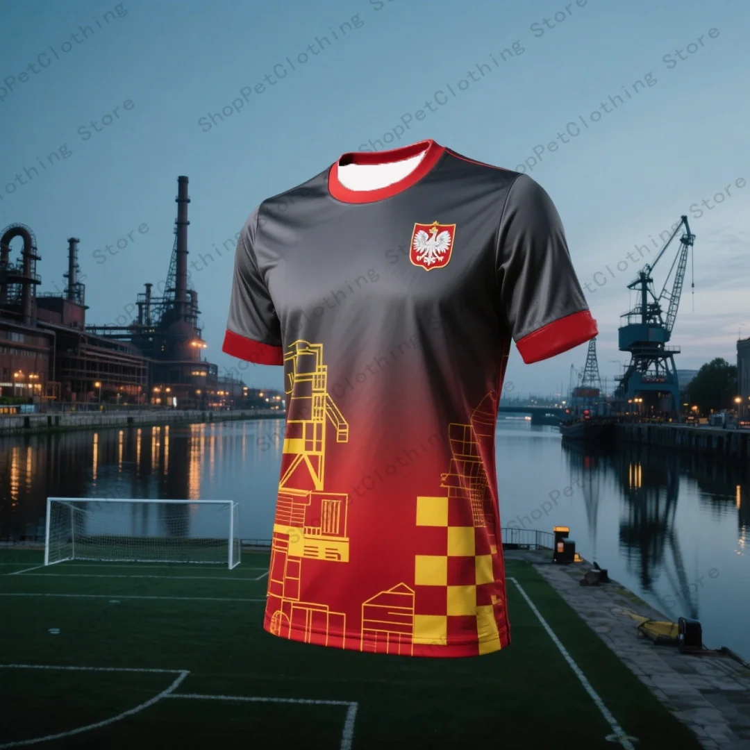 2025 صيف يوليو نيو بولندا جيرسي تي شيرت للرجال النساء خفيفة الوزن تنفس كرة القدم مروحة ارتداء رياضي نمط غير رسمي