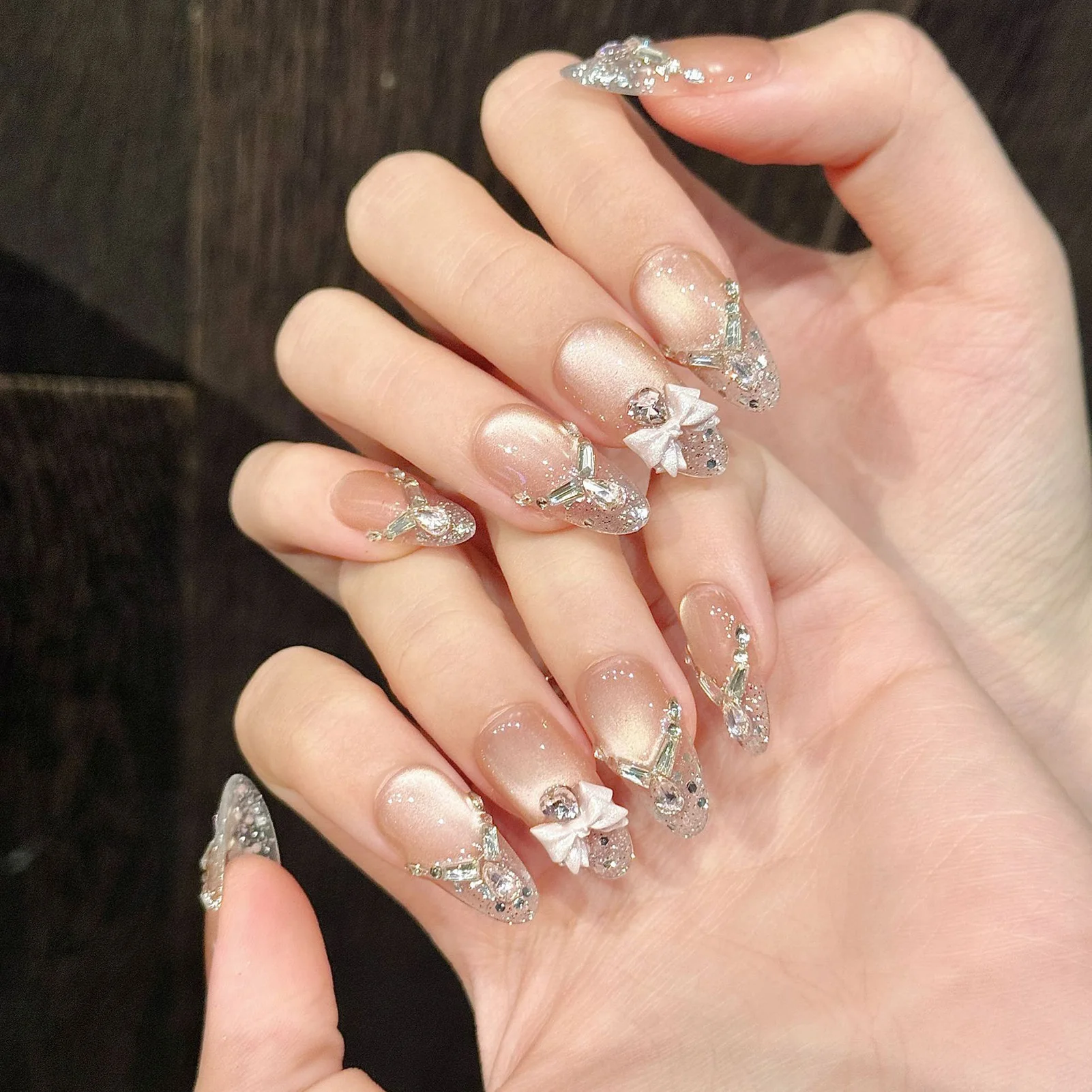 Handgemaakte kattenogen valse - Nail Art Cat Eye Pink recensie en prijs