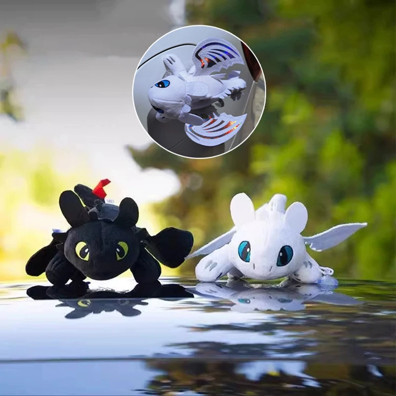 Decoración de felpa de dibujos animados, accesorios de Interior de coche, accesorios para casco de motocicleta, dragón volador negro, techo de coche, adornos de muñecos de juguete