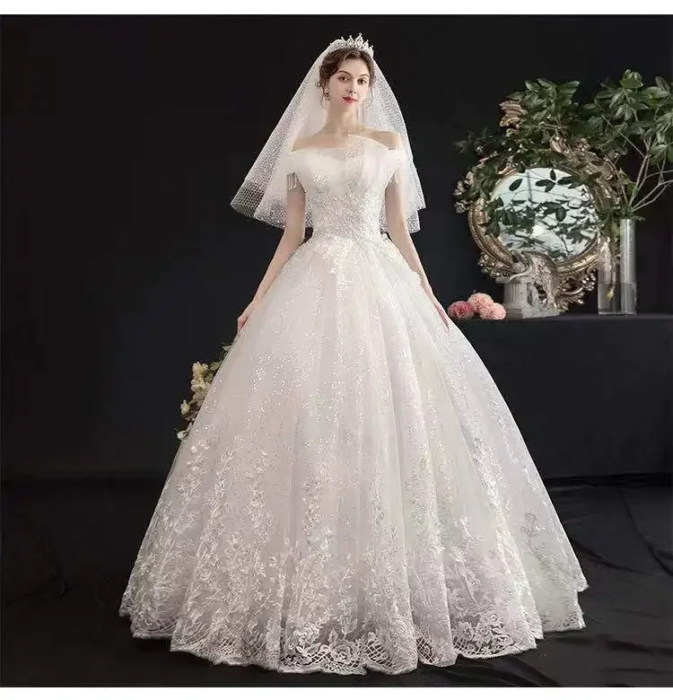 Abiti da sposa personalizzati Perline bianche pure ricamate con spalle scoperte Lunghezza pavimento principessa Abito da sposa donna taglie forti GB282