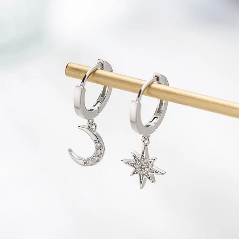 Exquisite Rhinestone Stars Ear Buckle For Woman Lady Trendy Zircon Moon Asymmetry Earrings Casual Banquet Wedding Jewelry Gifts