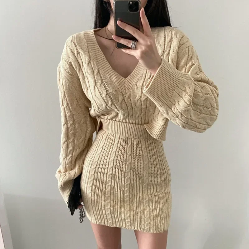 Women Sweet Solid Color Korean Knitting Two-piece Dress V-neck Linen Pattern Loose Short Pullover High Waist Slim Wrap Hip Skirt