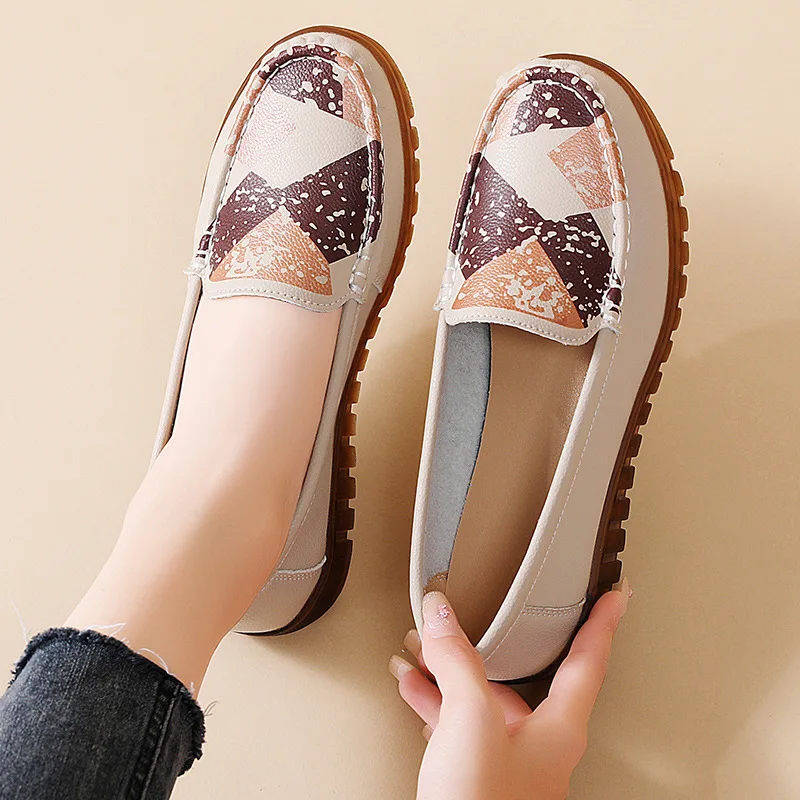 Old beijing cloth shoes for women, spring and autumn, breathable, non-slip, tendon bottom, soft bottom, soft surface, middle-age