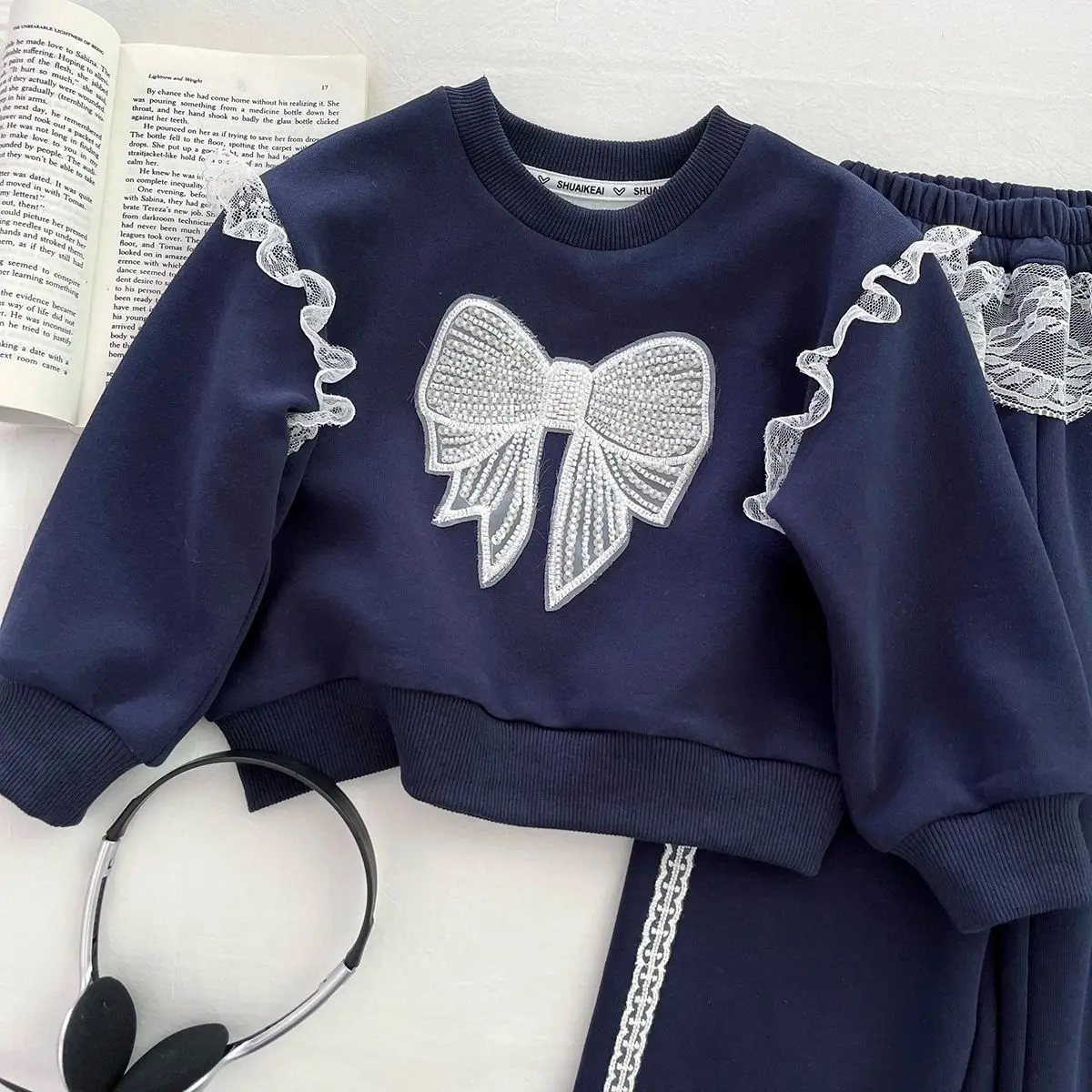 Autumn Kid Girl Two-piece Tracksuits Cotton Bow Sweatshirt Outfit Lace Patch Children Girl Straight Pant Suit Baby Girl 2PCS Set